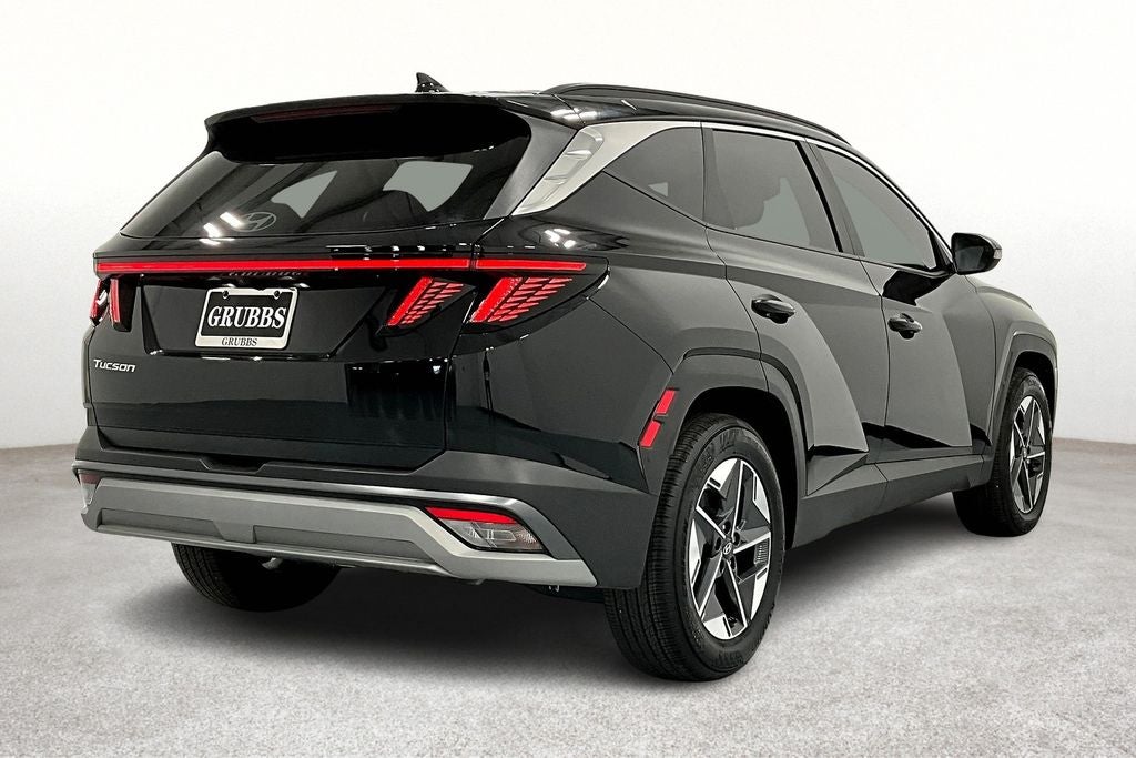 2025 Hyundai Tucson — side profile view