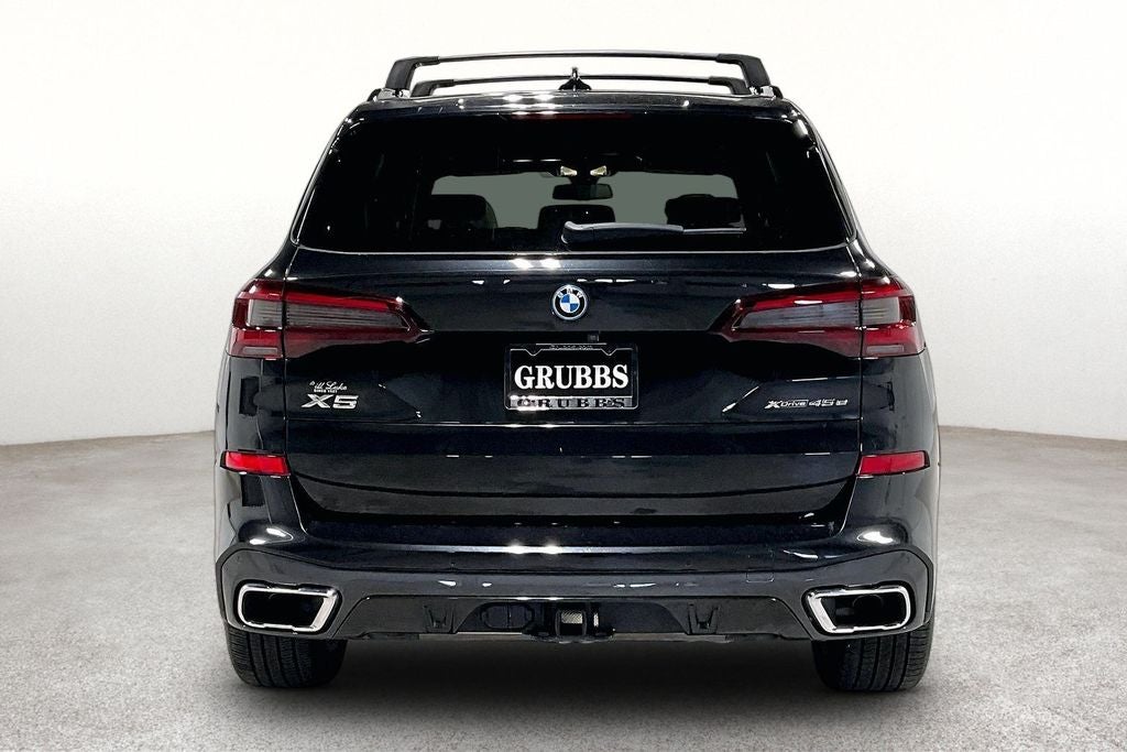 2022 BMW X5 — detail view