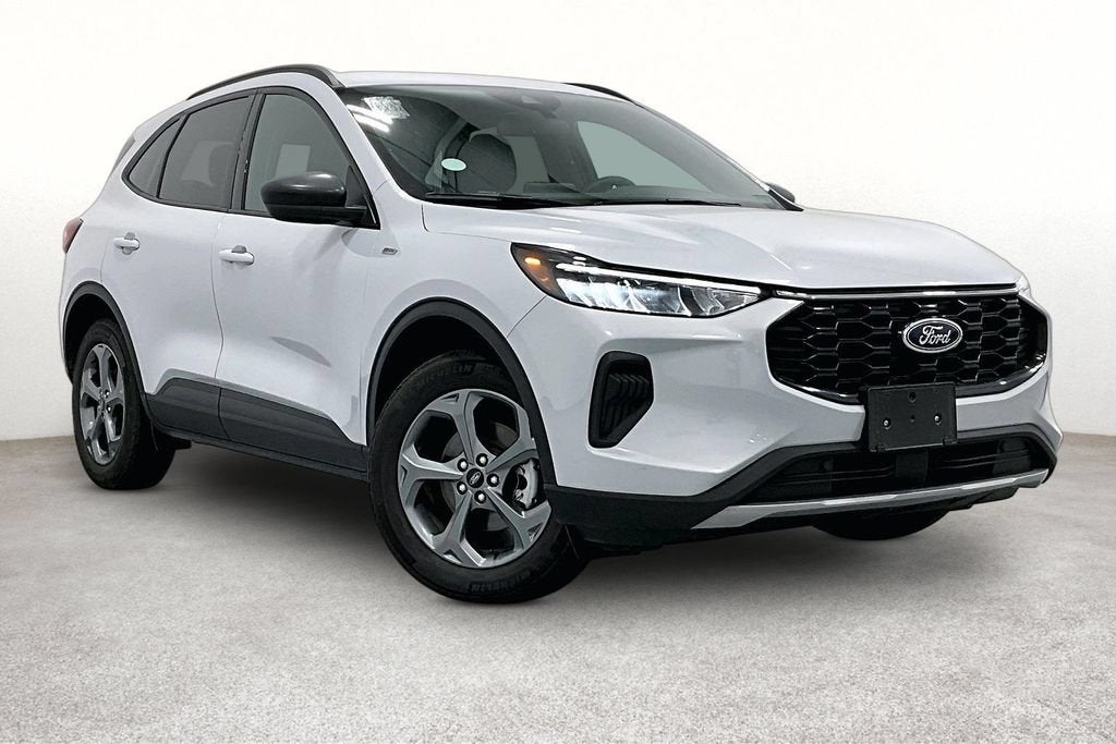 2025 Ford Escape ST-Line in Silver Metallic — front three-quarter view