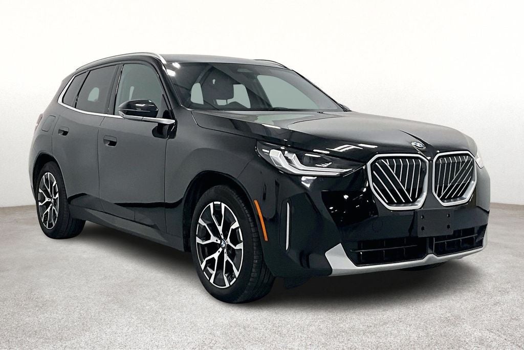 2025 BMW X3 30 xDrive in Black Sapphire Metallic — front three-quarter view